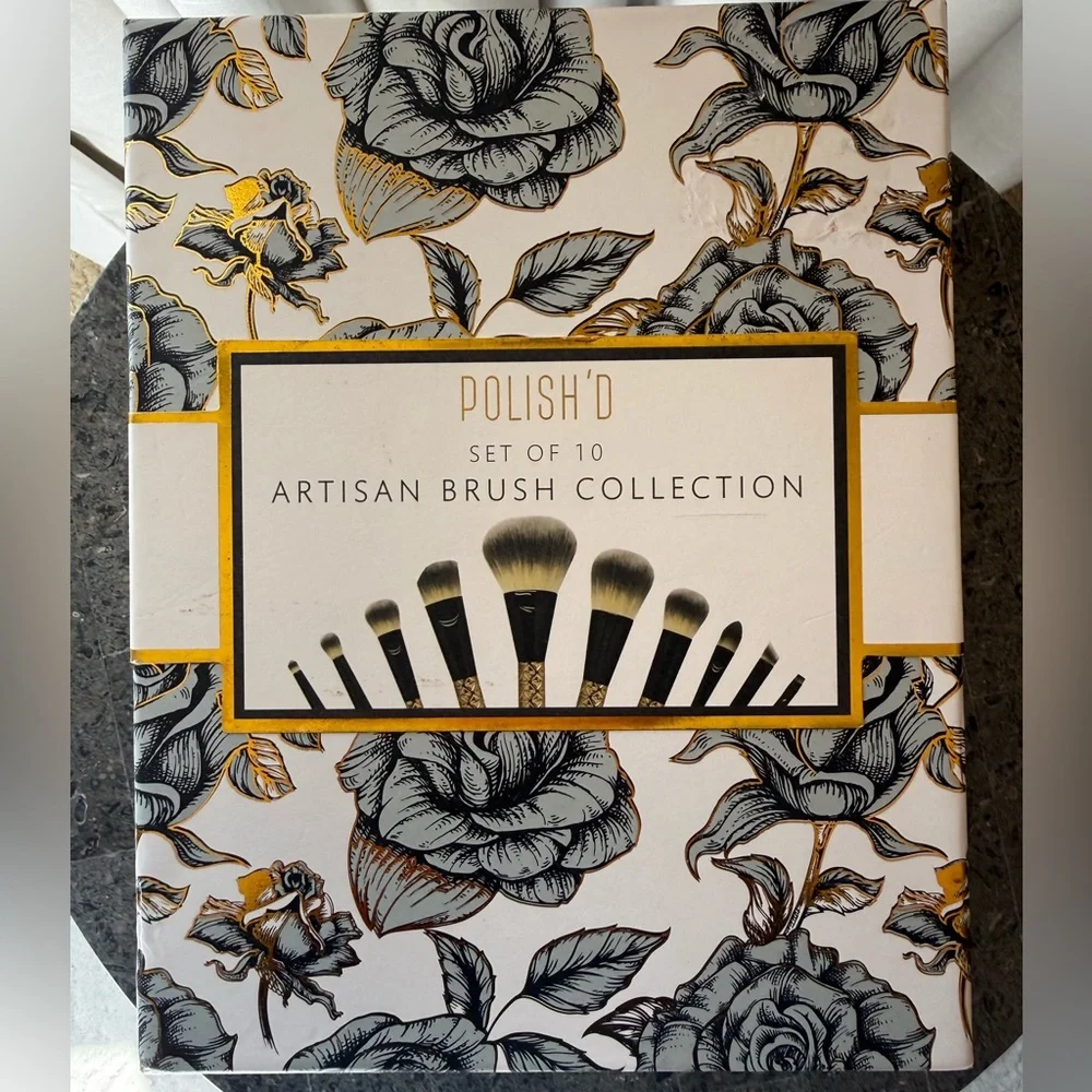 Makeup Brush Set - Gold and Black